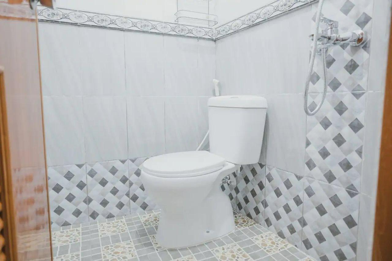 Reddoorz Syariah Near Siloam Hospital Kebon Jeruk Hotel Jakarta Luaran gambar